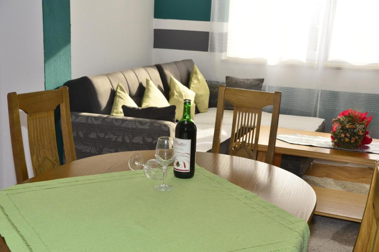 House Sarovic Lägenhet Tivat Exteriör bild
